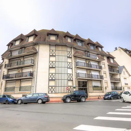 Le Polo By Interhome Apartment Deauville